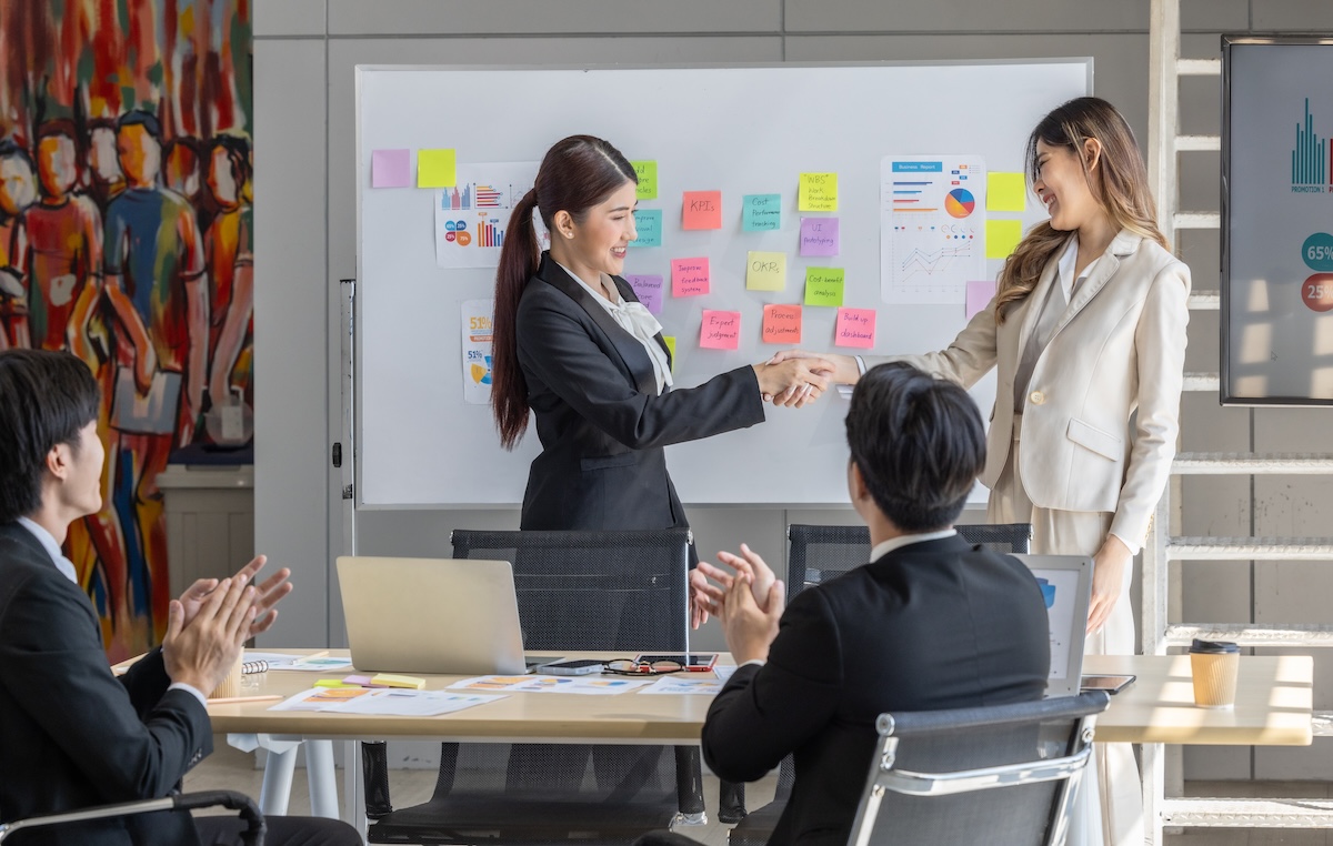 welcoming new team member in office presentation 2024 10 16 01 50 13 utc